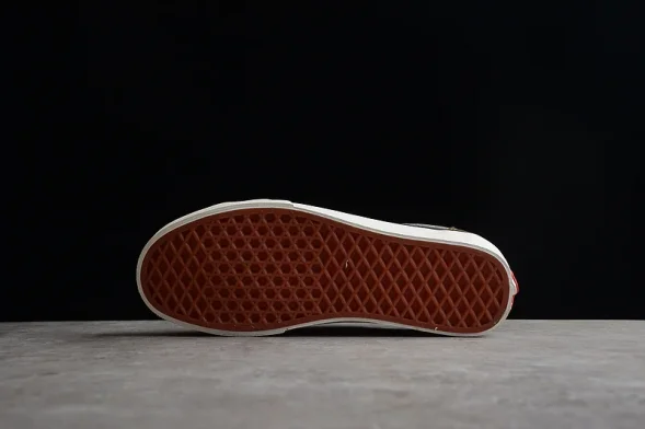 Vans Style 36 Decon VN0A5HYRB9A 