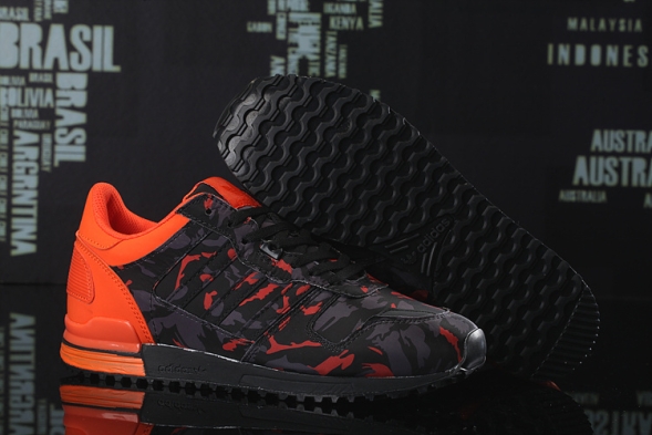  Adidas Originals ZX 700