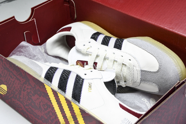 Adidas Samba OG Year of the Snake JQ5976