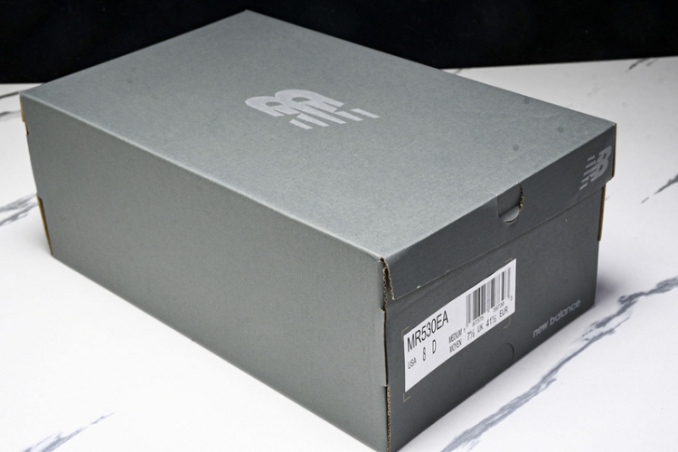  New Balance 530 MR530EA