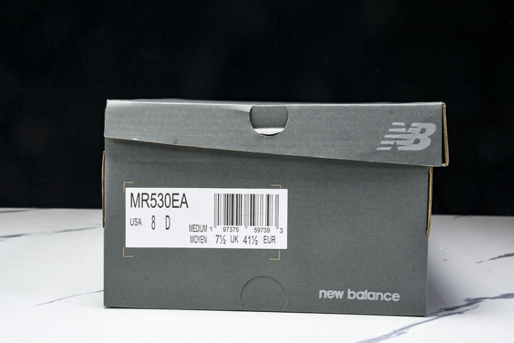  New Balance 530 MR530EA