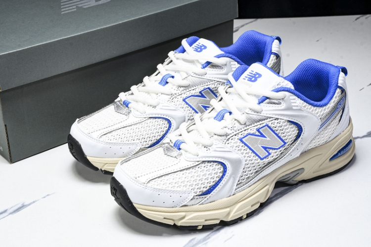  New Balance 530 MR530EA