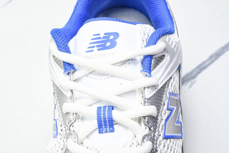  New Balance 530 MR530EA