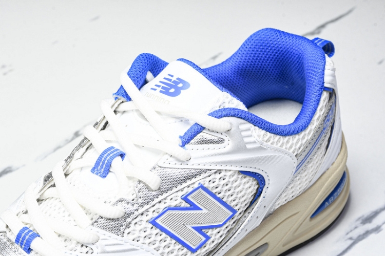  New Balance 530 MR530EA
