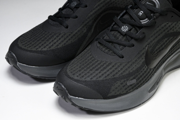 Nike Journey Run FN0228-002 