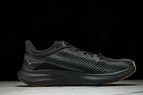 Hoka Solimar 1123074 HMCS 
