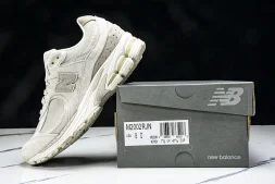 New Balance 2002R M2002RJN