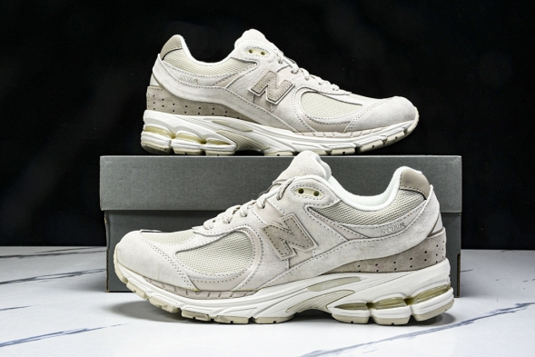 New Balance 2002R M2002RJN 