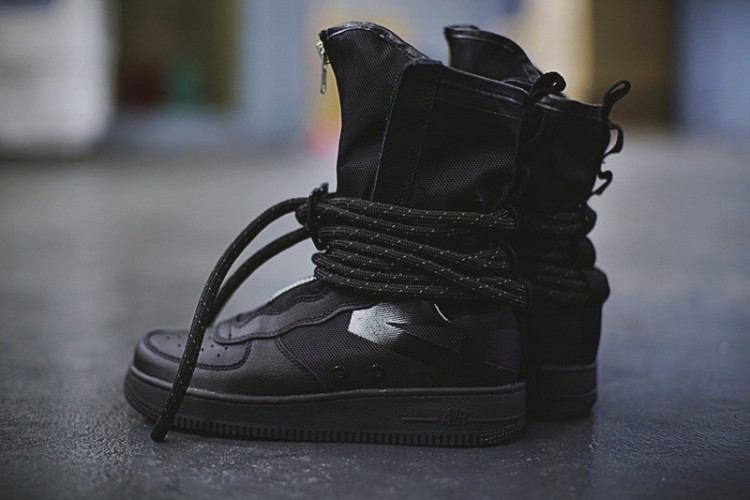 Nike SF Air Force 1 High Boot AA1128-202