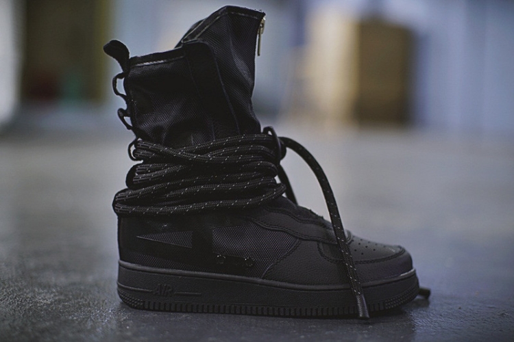 Nike SF Air Force 1 High Boot AA1128-202