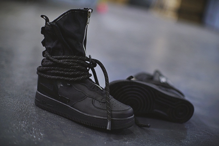 Nike SF Air Force 1 High Boot AA1128-202