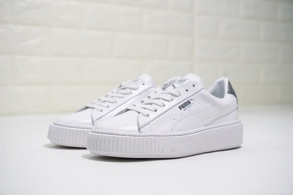 Puma Basket Platform Metal 367850-01