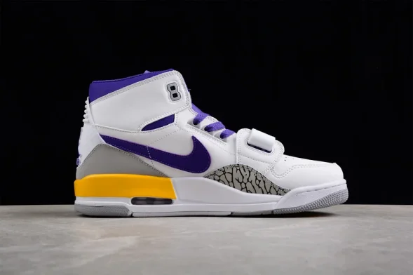Nike Air Jordan Legacy 312 high. AV3922-157 