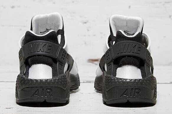 Nike Air Huarache 634835-101