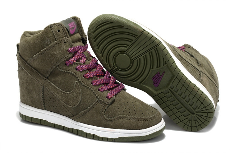 WMNS Nike Dunk Sky Hi SB 