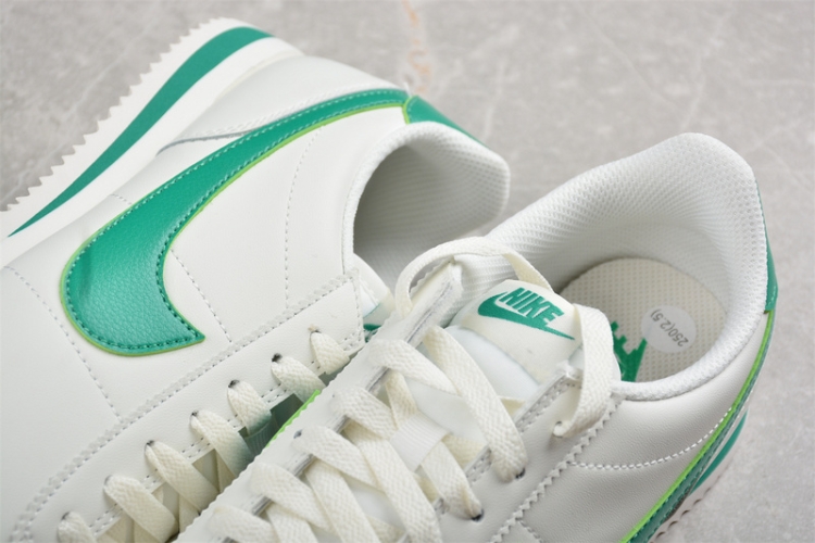  Nike Cortez Classic Leather DM4044-104