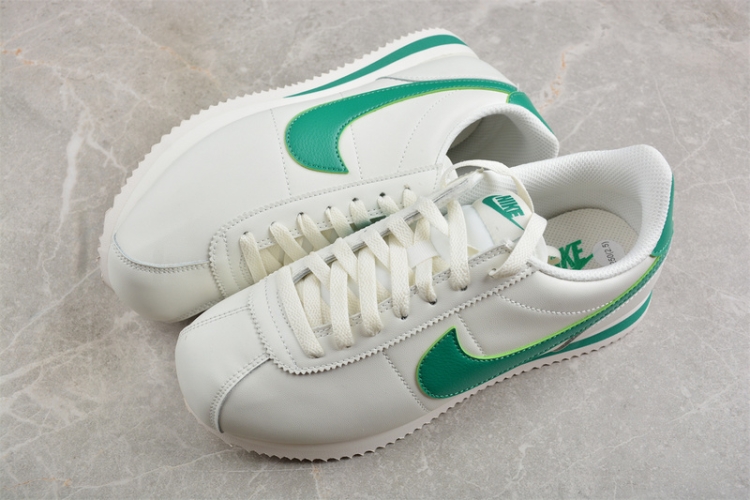  Nike Cortez Classic Leather DM4044-104