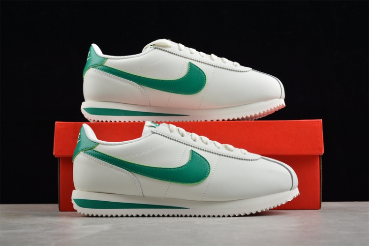  Nike Cortez Classic Leather DM4044-104