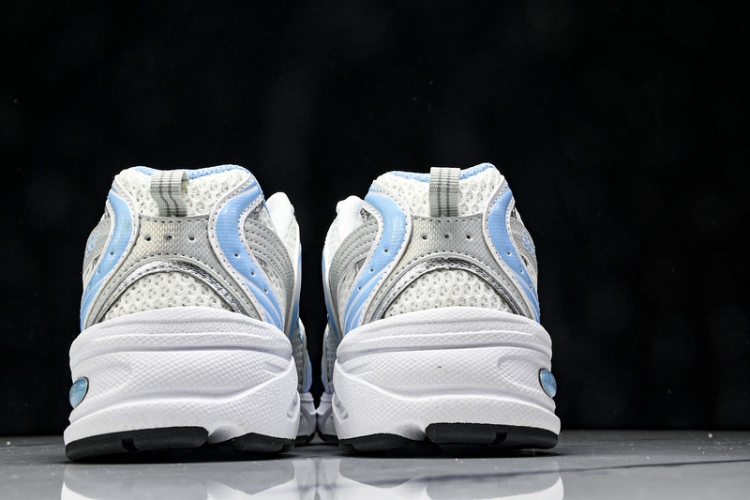  New Balance 530 MR530BB