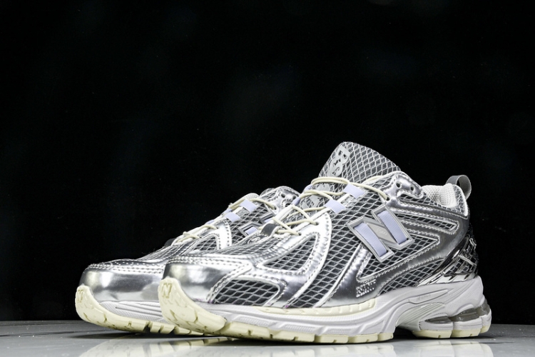  New Balance 1906  M1906RBT