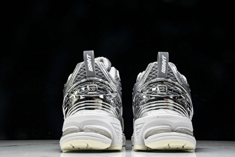  New Balance 1906  M1906RBT