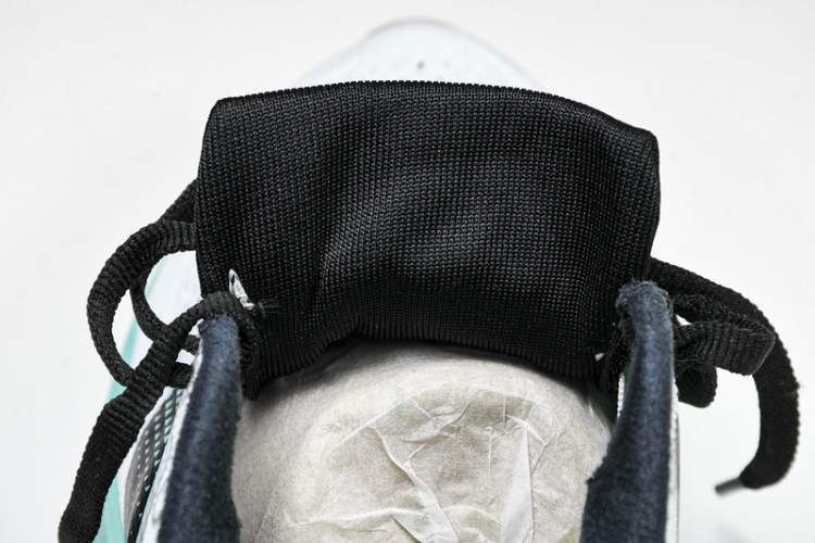  New Balance FuelCell Rebel V4 MFCXLK3