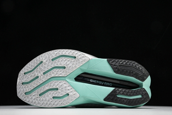 New Balance FuelCell Rebel V4 MFCXLK3 