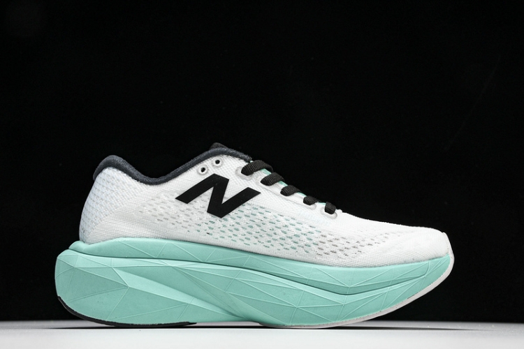  New Balance FuelCell Rebel V4 MFCXLK3