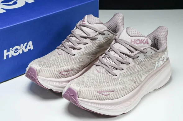 Hoka Clifton 9 1127896 PMPW 