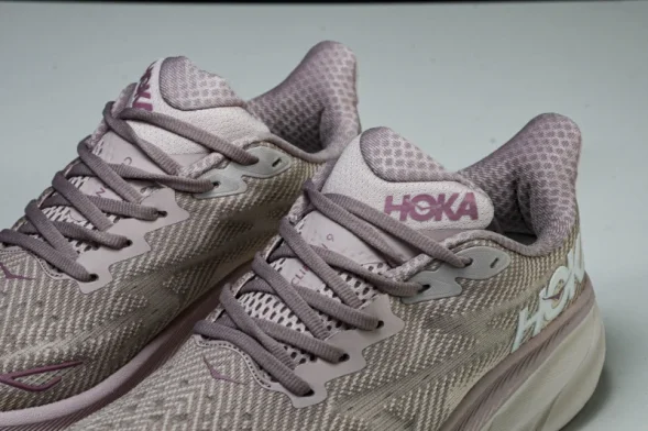 Hoka Clifton 9 1127896 PMPW 