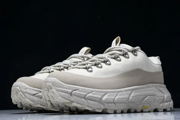 Hoka Tor Summit 1147952 OLK 