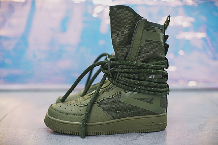 Nike SF Air Force 1 High Boot AA1128-201