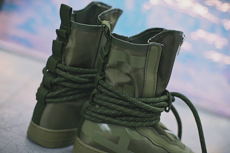 Nike SF Air Force 1 High Boot AA1128-201