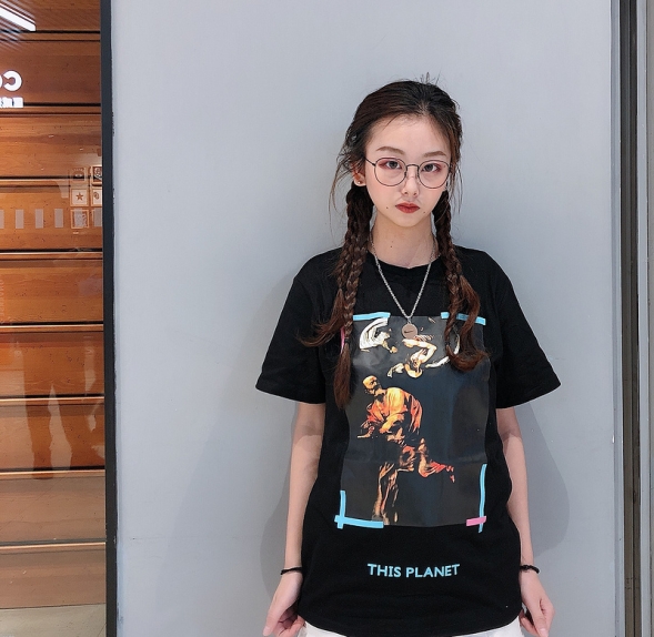  Off-White  