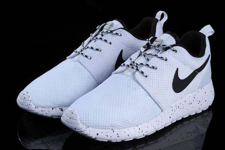 Nike Roshe Run ID  Black/White Черно белые