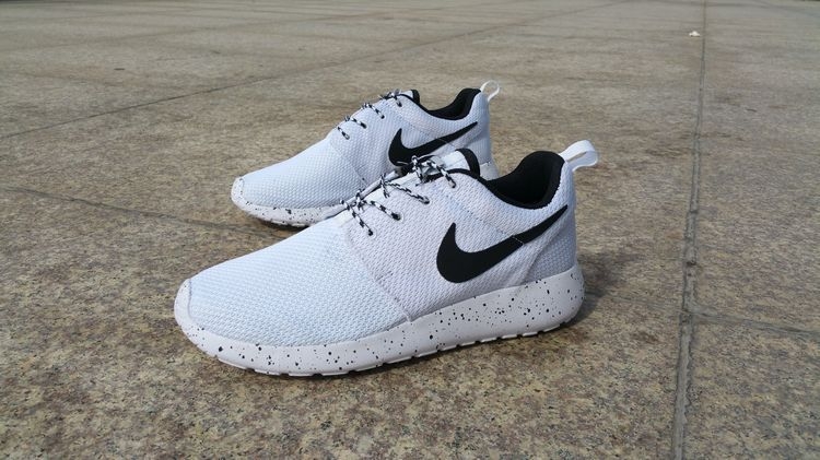 Nike Roshe Run ID  Black/White Черно белые