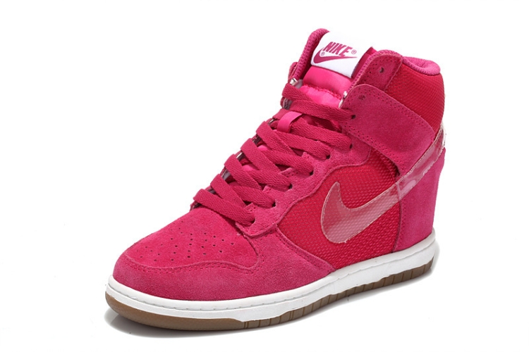 WMNS Nike Dunk Sky Hi SB 