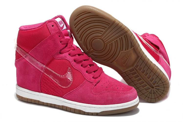 WMNS Nike Dunk Sky Hi SB 