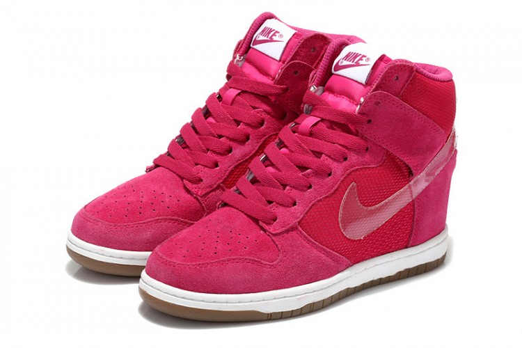 WMNS Nike Dunk Sky Hi SB 