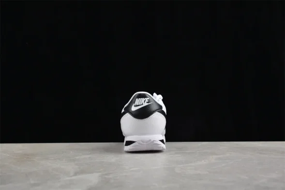 Nike Cortez Classic Leather DM4044-105 