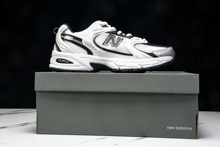  New Balance 530 MR530LB