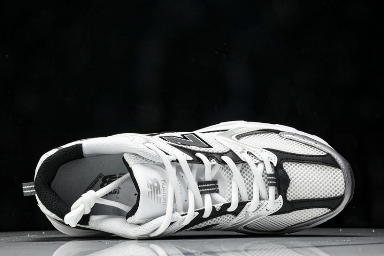  New Balance 530 MR530LB