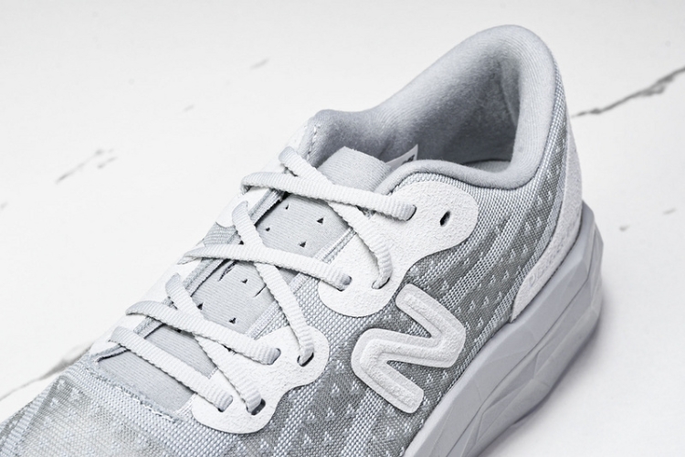  New Balance FuelCell Rebel V4 MRCELVD4