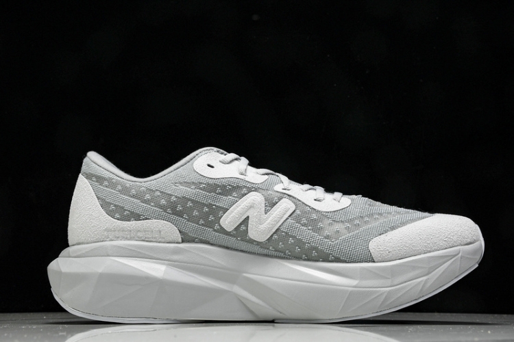 New Balance FuelCell Rebel V4 MRCELVD4