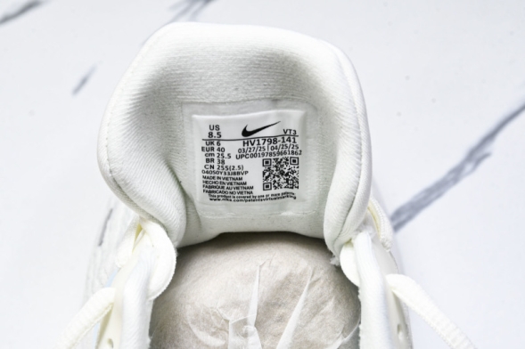 Nike Journey Run HV1798-141 