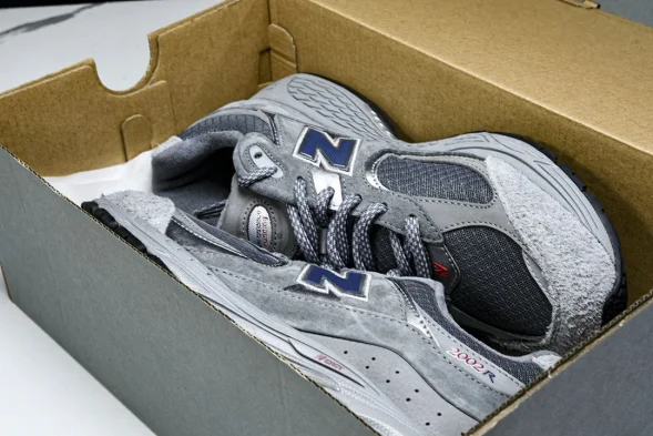 New Balance 2002R M2002RHG 