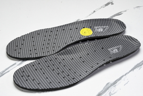 New Balance 2002R M2002RHG 