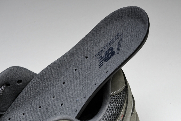 New Balance 2002R ML2002RA 
