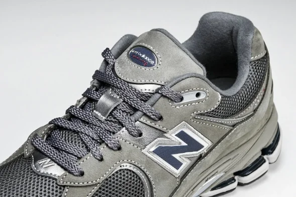 New Balance 2002R ML2002RA 