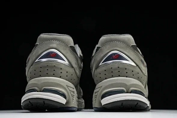 New Balance 2002R ML2002RA 